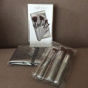 Pur 5 Piece Brush Collection with bonus skincare